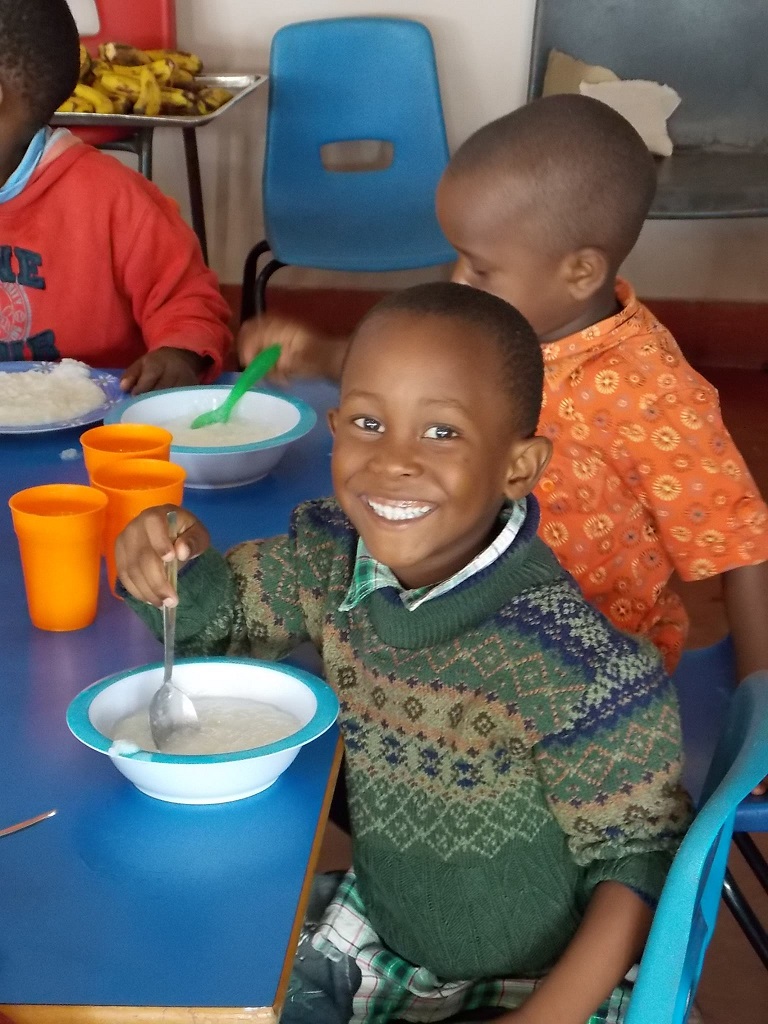 アフリカ マラウイの子どもたちに学校給食を届けよう
